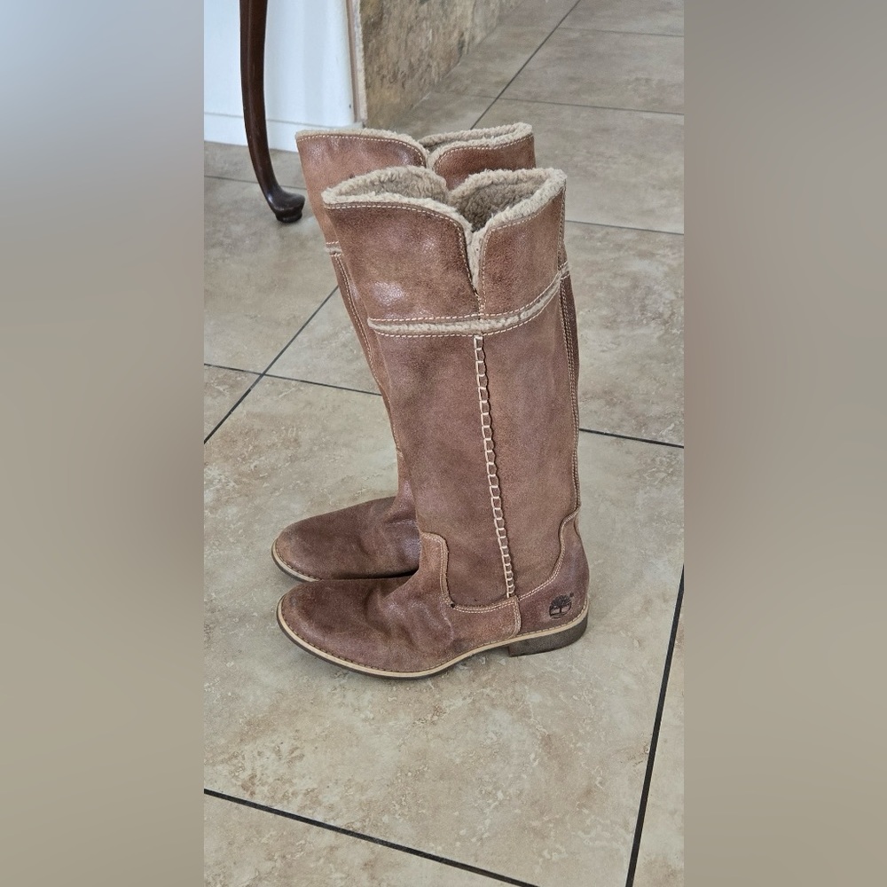 women’s brown Timberland boots size 7